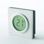 DANFOSS - 087N6451 - RET 1000B Электронный комнатный термостат, питание от батареек АА, I = 3(1) А